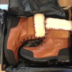 Brand New UGG Mens Boots M Butte 5521 Size 10